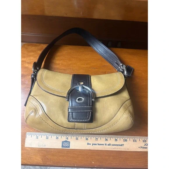 Coach Legacy Buckle Flap Shoulder Bag Tan Brown Leather Silver Hardware - Picture 8 of 9